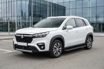 Suzuki SX4 S-Cross 2021- Trittbretter Allmond Black (2 Stk., Aluminium) Foto 1
