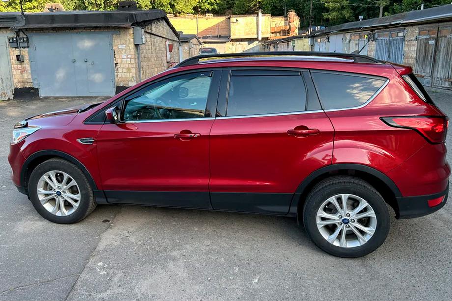 Ford Kuga/Escape 2013-2019 Windabweiser zum Einstecken (4 Stk, HIC) Image