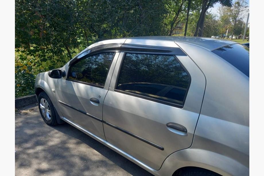 Dacia Logan I 2008-2012 Windabweiser (4 Stk., Sunplex Sport) Foto 5