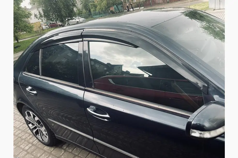 Mercedes E-class W211 2002-2009 Windabweiser SD (4 Stk., Sunplex Sport) Image