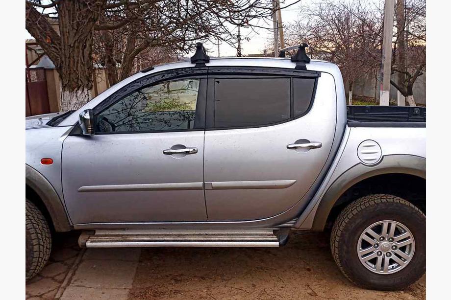 Mitsubishi L200 2006-2015 Windabweiser (4 Stk., Sunplex Sport) Image