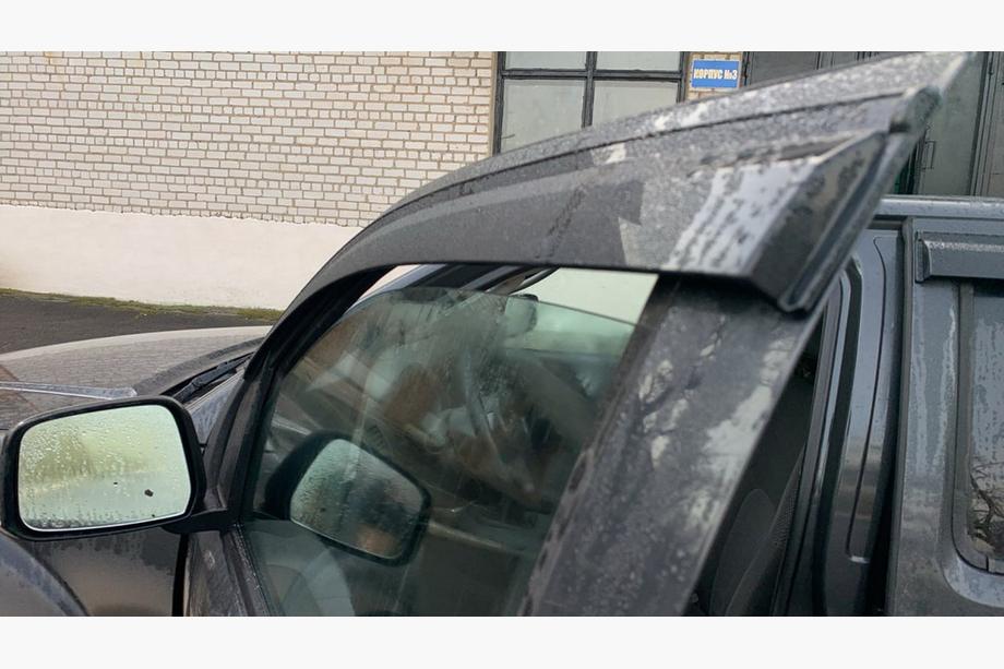 Nissan Navara 2006-2015 Windabweiser (4 Stk., Sunplex Sport) Foto 4