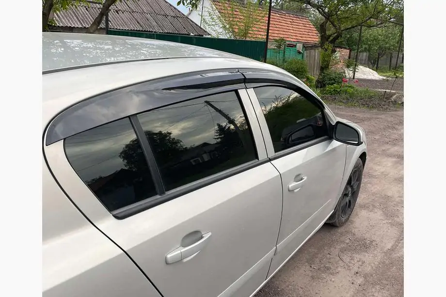 Opel Astra H 2004-2013 Windabweiser HB (4 Stk., Sunplex Sport) Image
