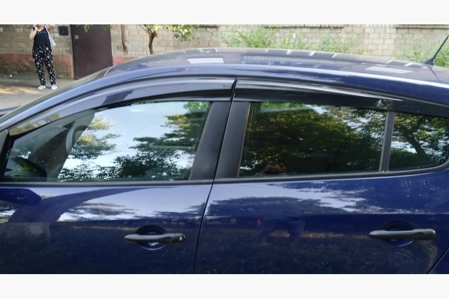 Renault Megane III 2009-2016 Windabweiser HB (4 Stk., Sunplex Sport) Foto 8