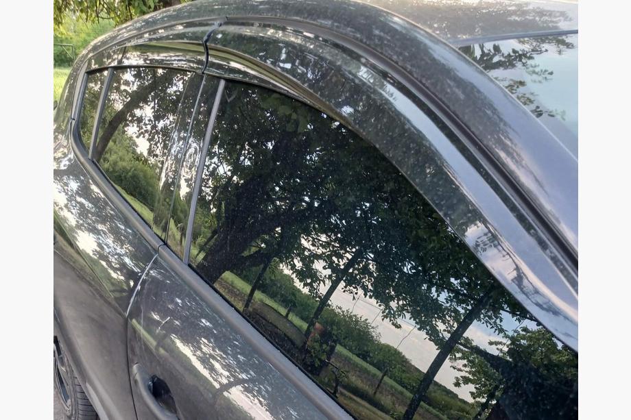 Renault Megane III 2009-2016 Windabweiser HB (4 Stk., Sunplex Sport) Foto 4