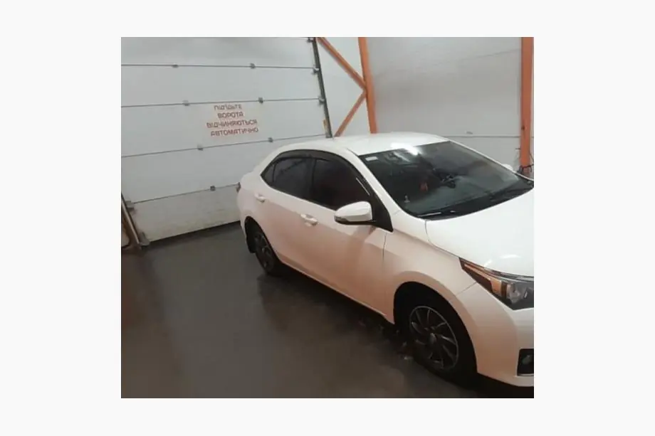 Toyota Corolla 2013-2019 Windabweiser (4 Stk., Sunplex Sport) Foto 3