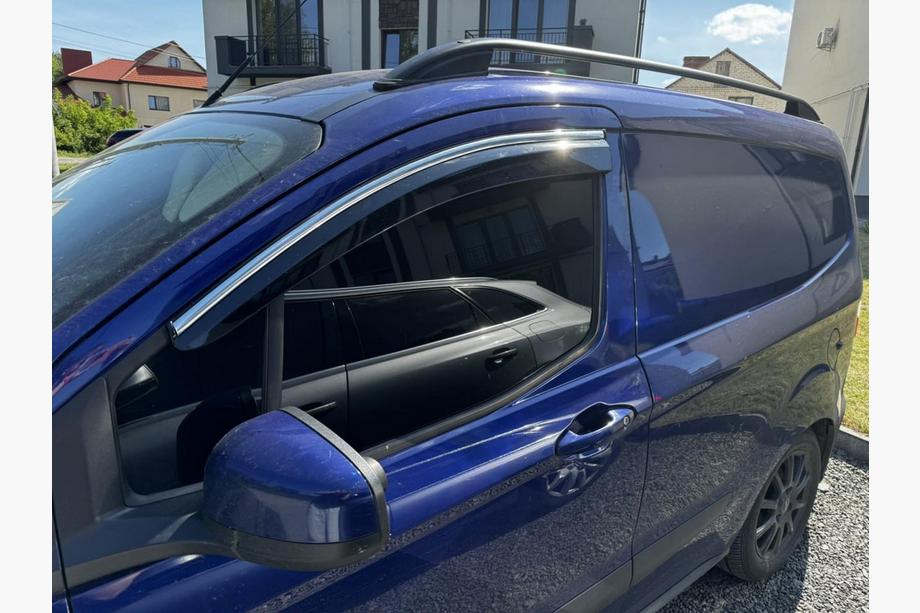 Ford Courier 2014-2023 Windabweiser mit Chromleisten (4 Stk., Sunplex Chrome) Foto 1
