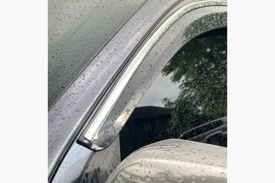 Toyota Hilux 2015- Windabweiser mit Chromleisten (4 Stk., Sunplex Chrome) Foto 1