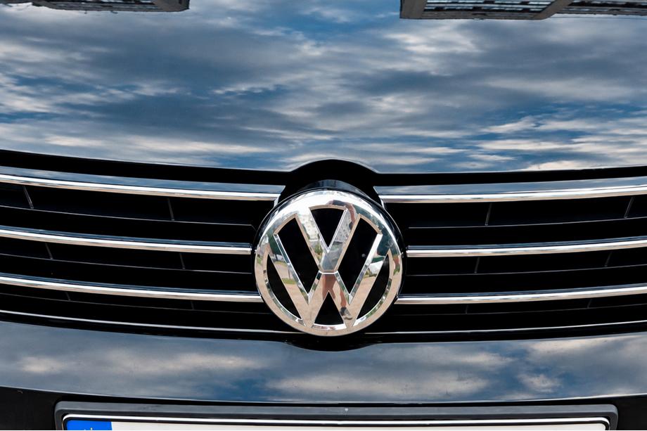 Volkswagen Passat B8 2015-2023 Frontemblem (2015-2018) 3G0853601B Image
