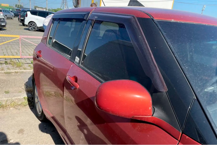Suzuki Swift 2005-2010 Windabweiser (4 Stk, HIC) Image