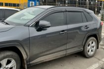 Toyota Rav 4 2019–2025 Windabweiser mit Chromleiste (4 Stk, HIC) Foto 5