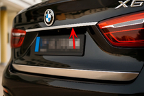 BMW X6 F16 2014-2019 Chromleiste über dem Kennzeichen Foto 1