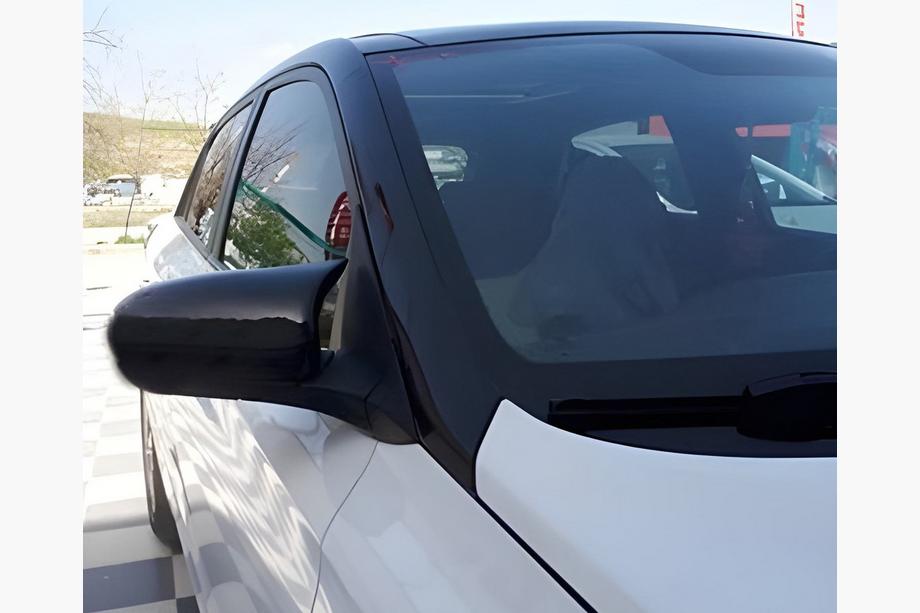 Hyundai I-20 2014-2020 Spiegelabdeckungen BMW-Style (2 Stk) Image