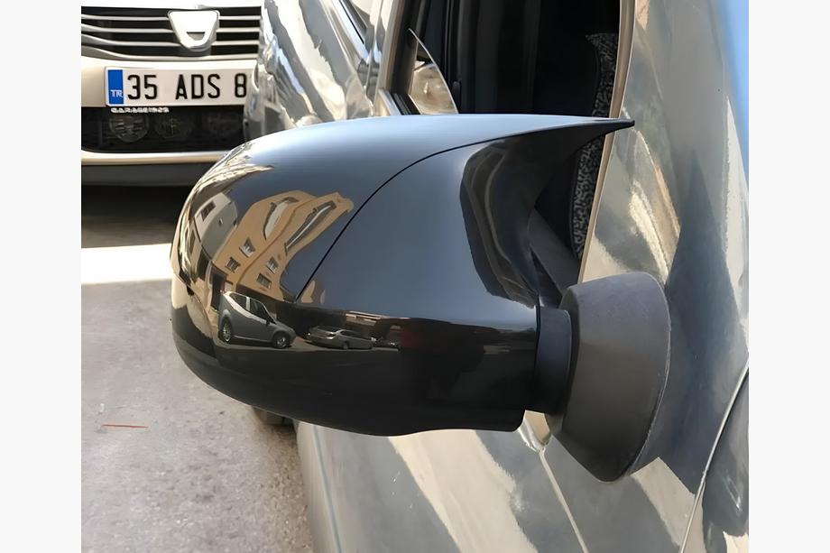 Renault Logan MCV 2013-2022 Spiegelabdeckungen BMW-Style (2 Stk) Image