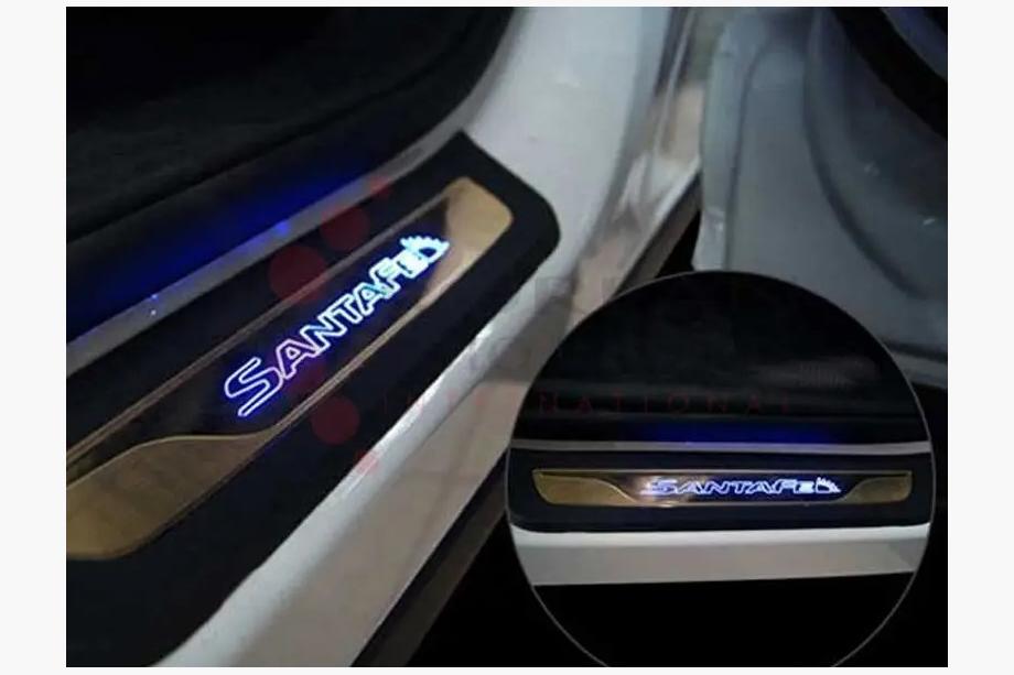 Hyundai Santa Fe 3 2012-2018 Einstiegsleisten Abdeckung Libao LED (4Stk) Foto 4