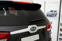 Kia Sorento III UM 2014-2020 Kofferraumleistenabdeckung über dem Kennzeichen Libao V1 (Kunststoff) Foto 1