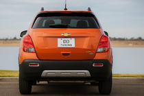 Chevrolet Trax 2012-2023 Abdeckungen für hintere Nebelscheinwerfer 2013-2016 (2 Stk, ABS) Foto 1