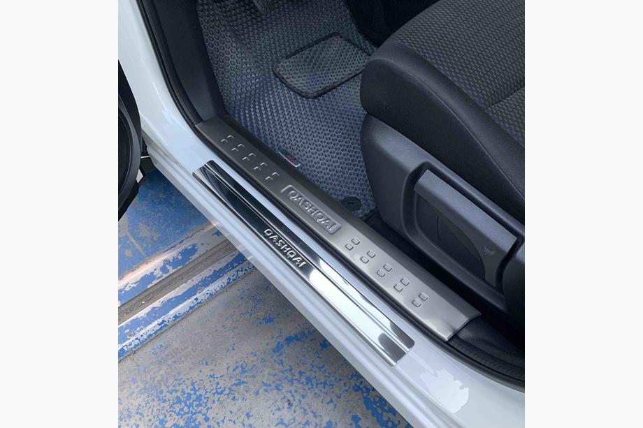 Nissan Qashqai 2014-2021 Einstiegsleisten Abdeckungen (Kunststoff) Libao Foto 2