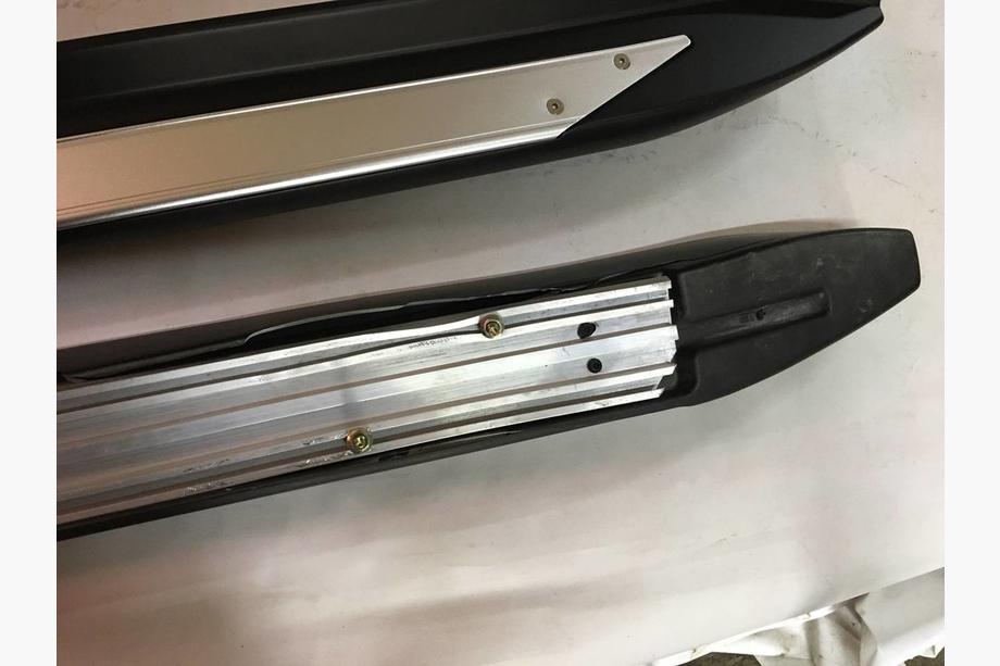 Subaru Forester 2008-2013 SALE! Seitenschweller OEM 2010-2013 Image