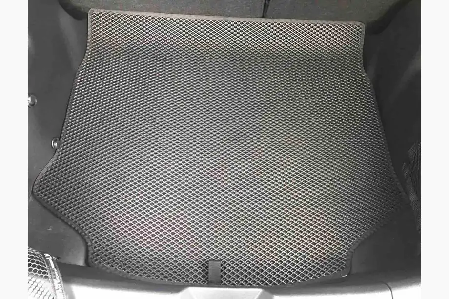 Nissan Leaf 2017- Kofferraummatte (EVA, Schwarz) Image