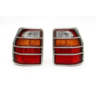 Rückleuchten Schutzblenden Chrom (für Land Cruiser 105) Foto 1