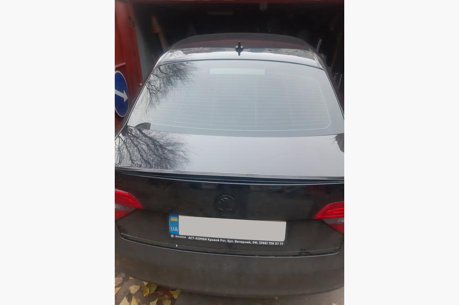 Skoda Superb 2009-2015 Heckspoiler LIP (Sunplex, schwarz) (115,8cm x 6,3cm) Foto 6