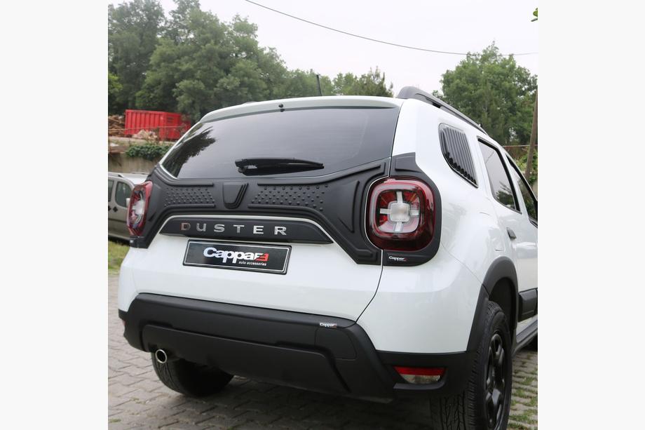 Dacia Duster 2018-2024 Kunststoffabdeckung für Kofferraumklappe (3-teilig) Image