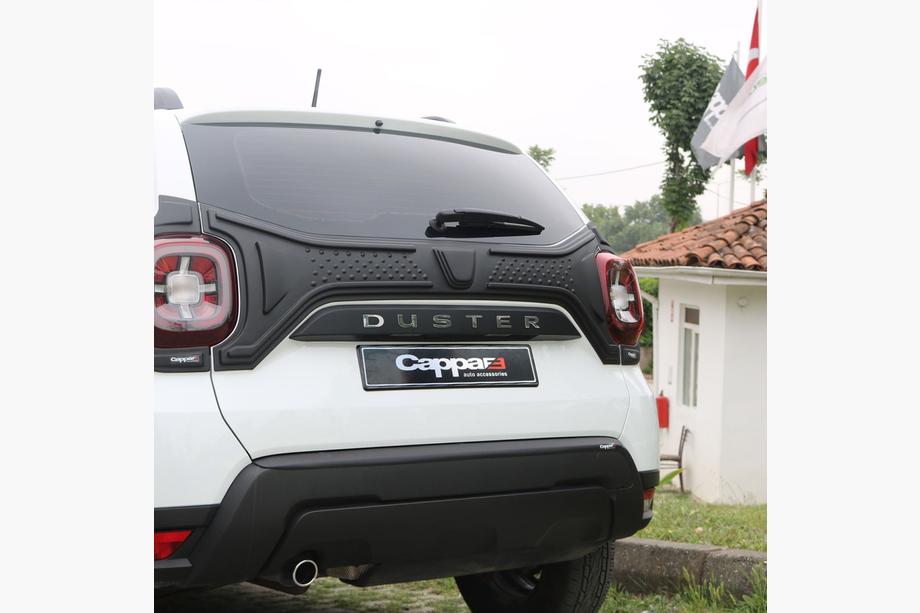 Renault Duster 2018-2024 Kunststoffabdeckung für Kofferraumklappe (3-teilig) Image