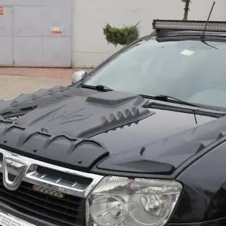 Motorhaubenabdeckung Set DRAGON (3 Stk) Renault Duster 2008–2017 Foto 1