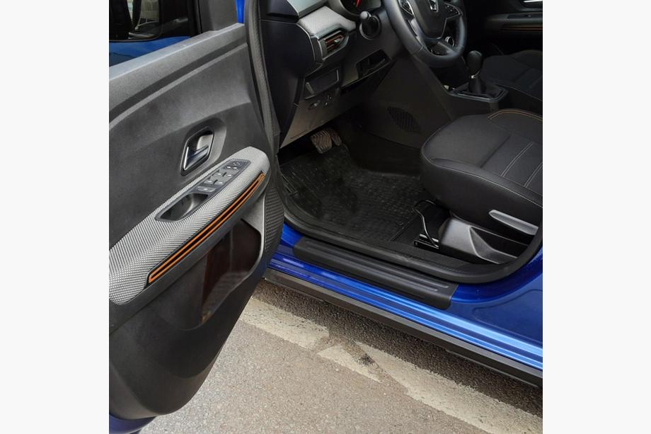 Dacia Sandero 2021- T&uuml;rschweller Abdeckungen EuroCap (4 Stk, ABS) Foto 1