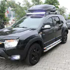 Renault Duster 2008–2017 Obere Türleisten (2 Stück) Foto 8
