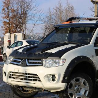 Motorhaubenaufsatz V1 (ABS) Mitsubishi L200 2006-2015 Foto 4