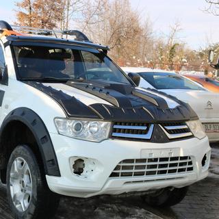 Motorhaubenaufsatz V1 (ABS) Mitsubishi L200 2006-2015 Foto 3