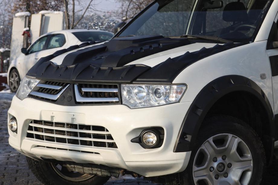 Mitsubishi L200 2006-2015 Motorhaubenaufsatz V1 (ABS) Image