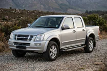 Isuzu D-Max 2002-2011 Trittbretter RedLine (2007-2012, 2 Stk., Aluminium) Foto 1