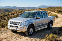 Isuzu D-Max 2002-2011 Trittbretter Maydos V2 (2007-2012, 2 Stk., Aluminium) Foto 1