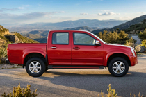 Isuzu D-Max 2002-2011 Trittbretter Maya Red (2007-2012, 2 Stk., Aluminium) Foto 1