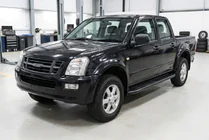 Isuzu D-Max 2002-2011 Seitenschweller Bosphore Black (2007-2012, 2 Stk., Aluminium) Foto 1