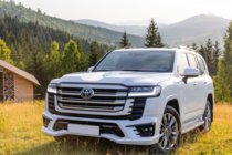 Toyota Land Cruiser 300 2021- Bodykit GXR Weiß Foto 18