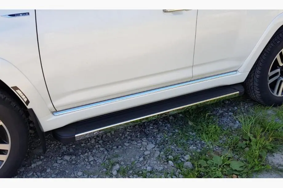 Toyota 4Runner 2009-2024 Seitenschweller Design 2020 OEM (2 Stk, Aluminium) Image