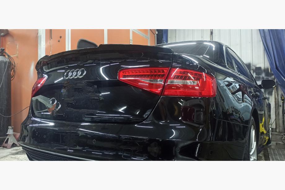 Audi A4 B8 2007-2015 Spoiler HongHang (ABS, Schwarz Glanz) Image