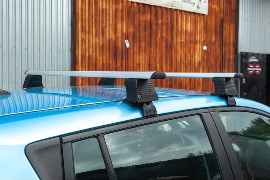 Nissan Leaf 2010-2017 Dachträger für glattes Dach (Chrom, Paar) Image