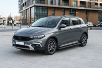 Fiat Tipo Cross 2021- Seitenschweller Bosphorus Black (2 Stk., Aluminium) Foto 1