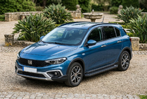 Fiat Tipo Cross 2021- Trittbretter Allmond Black (2 Stk., Aluminium) Foto 1