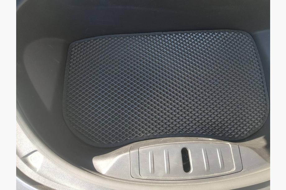 Tesla Model 3 2017- Vordere Kofferraummatte EVA (schwarz) Image