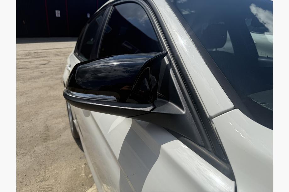 BMW 1 Series F20/F21 2011-2019 Spiegelabdeckungen M-Look (2 Stk) Image