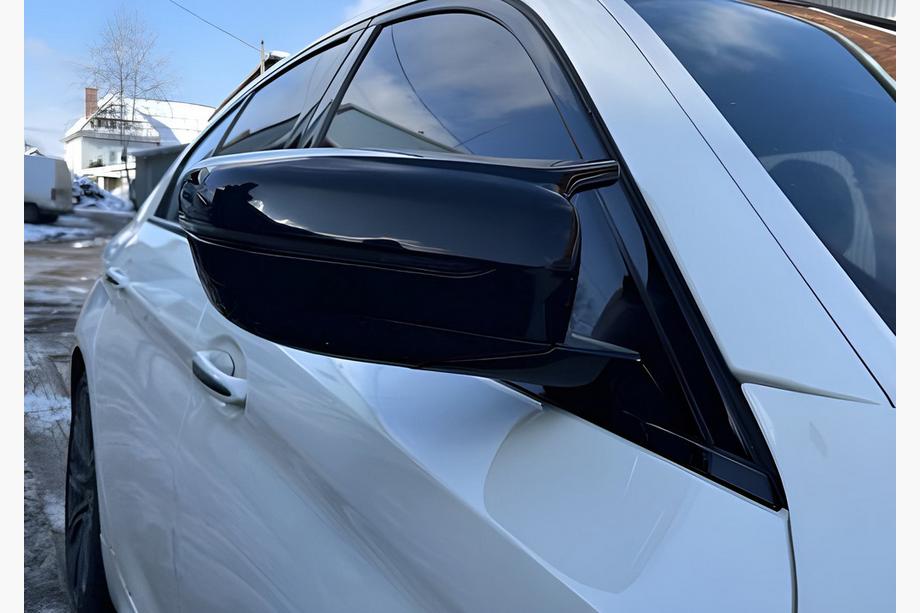 BMW 5er G30/G31 2017–2023 Spiegelabdeckungen M-Look (2 Stk) Image