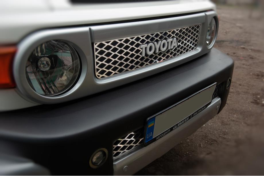 Toyota FJ Cruiser 2006-2022 Chrom Abdeckungen für Kühlergrill (Edelstahl) Foto 2
