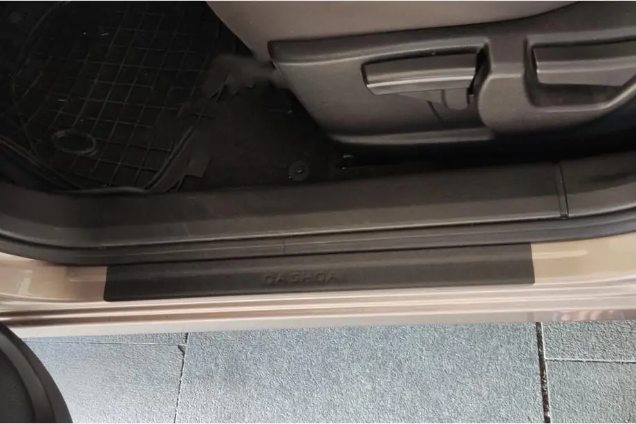 Nissan Qashqai 2007-2010 Einstiegsleisten DDU (4 Stk, Kunststoff) Image